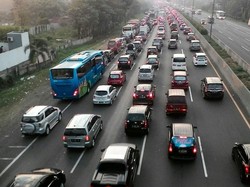 Begini Cara Polisi Antisipasi Macet di Tol Cikampek Saat Arus Balik