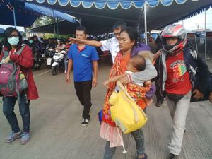 Kisah Nayuti yang Pingsan Saat Mengantre di Pelabuhan Gilimanuk