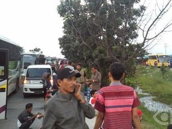 Macet di Bulakamba Brebes, Polisi Ingatkan Pengemudi Tidak Pakai Jalur Lawan Arah