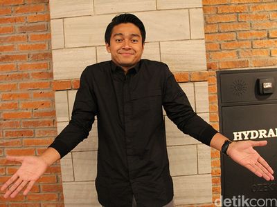 Girls, Deva Mahenra Makin Ganteng Aja Nih!