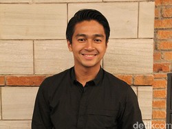 Main di Serial Horor, Deva Mahenra Percaya Kisah Mistis Gunung Merapi