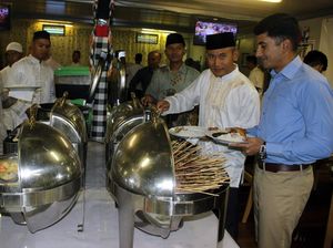 Prajurit TNI di Darfur Bukber dengan Kontingen Negara Lain