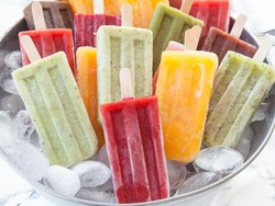 Sluurp! Gurih Dingin Es Loli Berbahan Kaldu Sapi