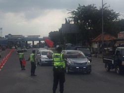 Brebes Lumpuh, Jalur ke Brexit Dialihkan Lewat Pantura Keluar Tol Cikopo