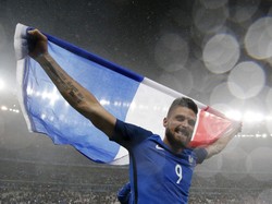 Giroud: Dicibir di Awal, Jadi Pahlawan Kemudian