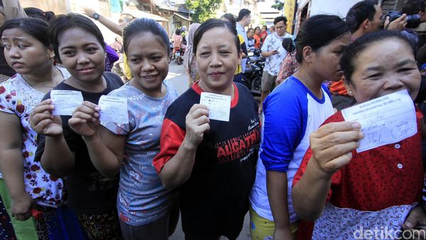 Pasar Murah Artha Graha Peduli di Kapuk Pulo