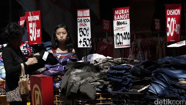 Berburu Diskon Baju Lebaran