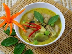 Sayuran Gurih yang Cocok untuk Teman Makan Lontong dan Ketupat