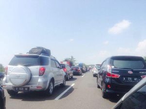 Hampir 48 Jam Kena Macet Pejagan-Tegal, dan Akhirnya Bisa Melaju di Pemalang