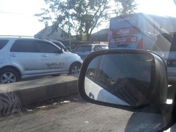 Jalur Pantura Brebes Macet Parah, Mobil Bertumbangan Kehabisan Bensin