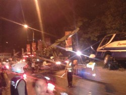 Bus Sumber Alam Kecelakaan di Cikaledong Nagreg, Lalin Macet