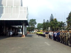 Pimpin Apel Malam Takbiran, Kapolres Jaktim Minta Kesiagaan Ditingkatkan