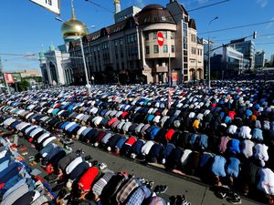Ribuan Umat Islam di Moskow Laksanakan Salat Id