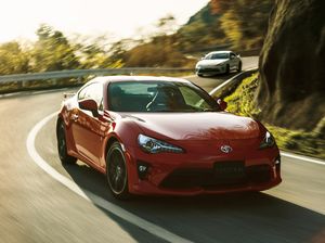 Toyota 86  Facelift  Siap Meluncur Agustus 2016