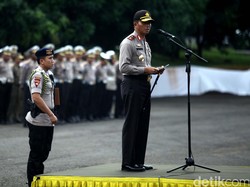 Antisipasi Teror Bom, Kapolda Metro Bekali Anggota dengan Senjata Api