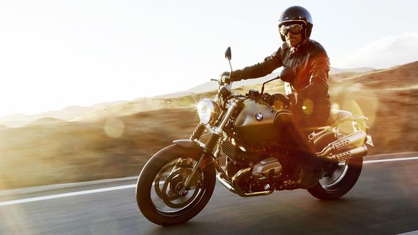 Nostalgia Motor Jadul Lewat BMW R nineT Scrambler