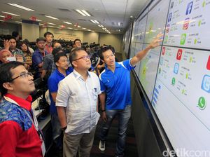Menkominfo Rudiantara Tinjau Pusat Jaringan XL