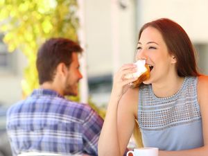 Ini Dia 5 Alasan Perlunya Mengunyah Makanan Berulang Kali