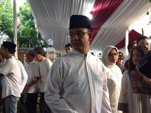 Bila Temukan Buku Pelajaran Terindikasi Porno atau SARA: Laporkan!