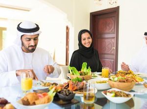 Ini Trik Makan Enak dan Sehat Saat Lebaran