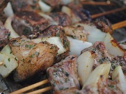 Catat! Makanan Seperti Ini Sebaiknya Dibatasi Saat Lebaran Tiba