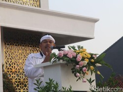 Salat Id, Bupati Dedi Minta Maaf Banyak Rumah Warga Miskin Belum Diperbaiki