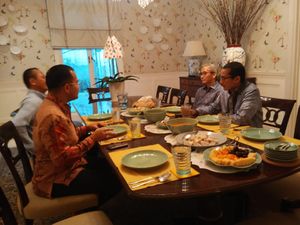 Sambangi Sandiaga Uno, Wali Kota Pangkalpinang Bertemu Sahabat Lama