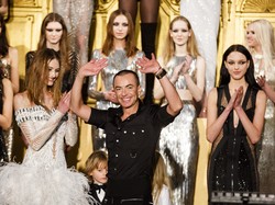 Cerita Desainer yang Membuat Kostum Beyonce Bertabur 70.000 Butir Swarovski