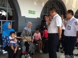 Naik Kereta Murah dan Cepat Tapi Kapasitas Terbatas, Ini Kata Menhub Jonan