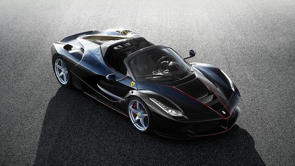 Sensasi LaFerrari Beratap Terbuka