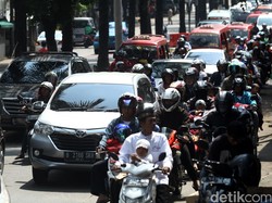 Ada Antrean Kendaraan Jelang Tempat-tempat Wisata di Jakarta