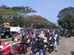 Kemacetan Parah Terjadi Selepas Keluar Pintu Tol Cileunyi