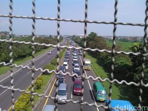 Meningkat 51 Persen, Jumlah Kendaraan Keluar Tol Cileunyi Capai 15.672 Unit
