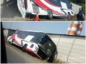 Bus Terperosok di Jalur Pantura Pemalang Arah Jakarta