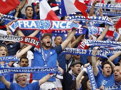 Gelombang Biru Menyerbu Marseille