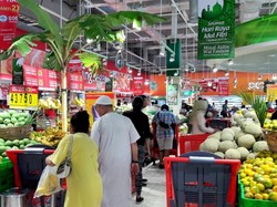 Hari Kedua Lebaran, Transmart Carrefour Gelar Promo Aneka Buah Segar