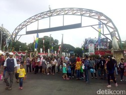 Hari Senin Besok Ragunan Tetap Buka