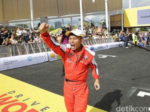 Mobil Listrik Mahasiswa Bandung, Start dari Kedua, Finish Terdepan Mobil Listrik Mahasiswa Bandung, Start dari Kedua, Finish Terdepan