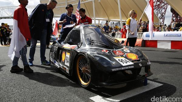 Mobil Mahasiswa UPI Bandung Berjaya di London