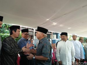 Hatta Rajasa Terkejut Husni Meninggal, Sempat Berharap Hanya Salah Info