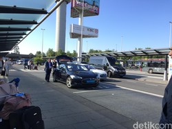 Wah, Mobil Listrik Tesla Jadi Taksi di Amsterdam