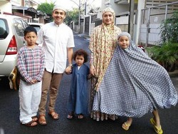 Dalam Proses Cerai, Sahrul Gunawan Tetap Rayakan Lebaran Bersama Istri
