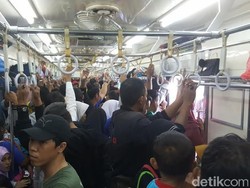 Commuter Line Jadi Pilihan Warga untuk Jalan-jalan di Jabodetabek