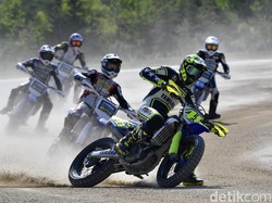 Mengintip Cara Valentino Rossi Didik 2 Rider Muda Indonesia