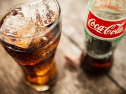 Penduduk Negara Ini Doyan Banget Soda, Per Orang Minum 2.2 Liter Sehari!