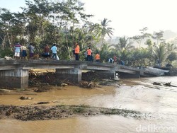 Banjir Bandang Terjang Pujiharjo Malang, Puluhan Rumah Terendam