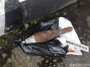 Warga Ciamis Temukan Benda Kenangan Orang Tuanya yang Ternyata Mortir