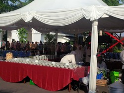 Jokowi Gelar Open House di Yogya, Ribuan Porsi Makanan Disiapkan untuk Warga