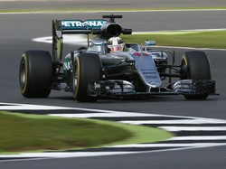 Hamilton Sapu Bersih Latihan Bebas