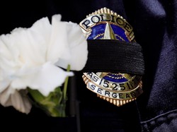 Pengantin Baru Hingga Eks Tentara AS, Ini 5 Polisi Dallas yang Ditembak Mati